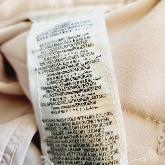 BCBGMaxazria High-Waisted Pleated Belted Light Pink Shorts - Picture 4 of 8